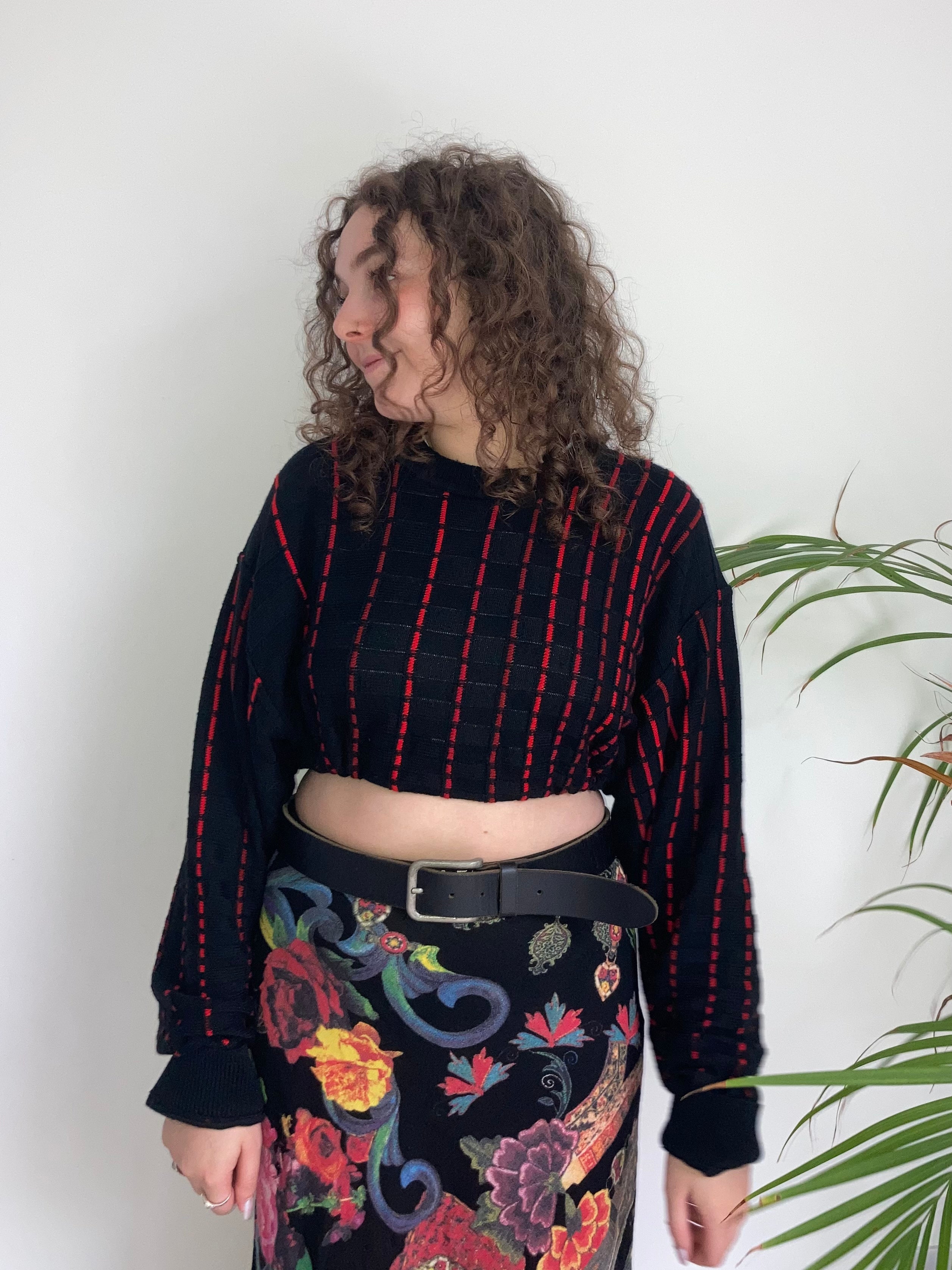 vintage remade black and red knit cropped jumper