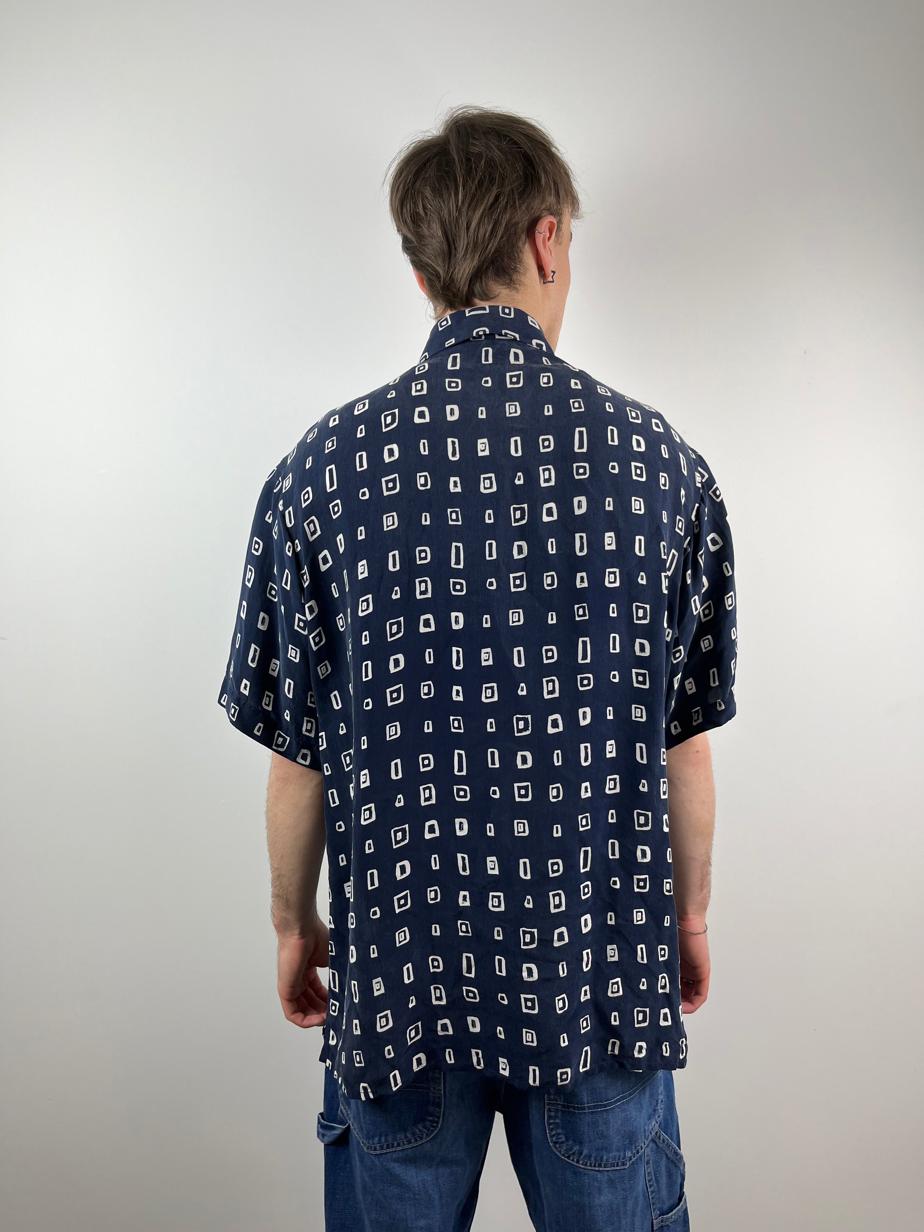 Vintage short sleeve white patterned navy shirt