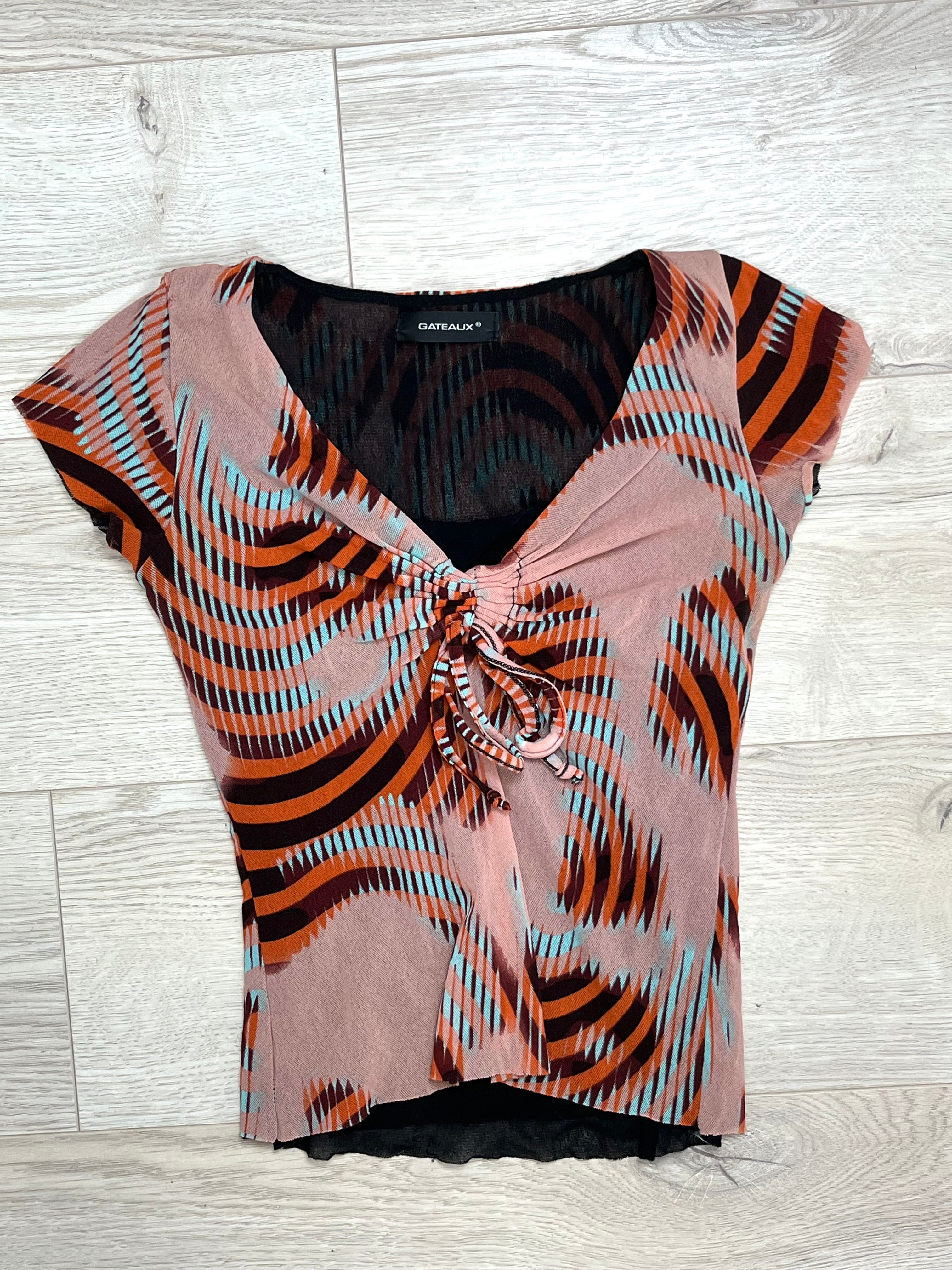 Vintage swirl top