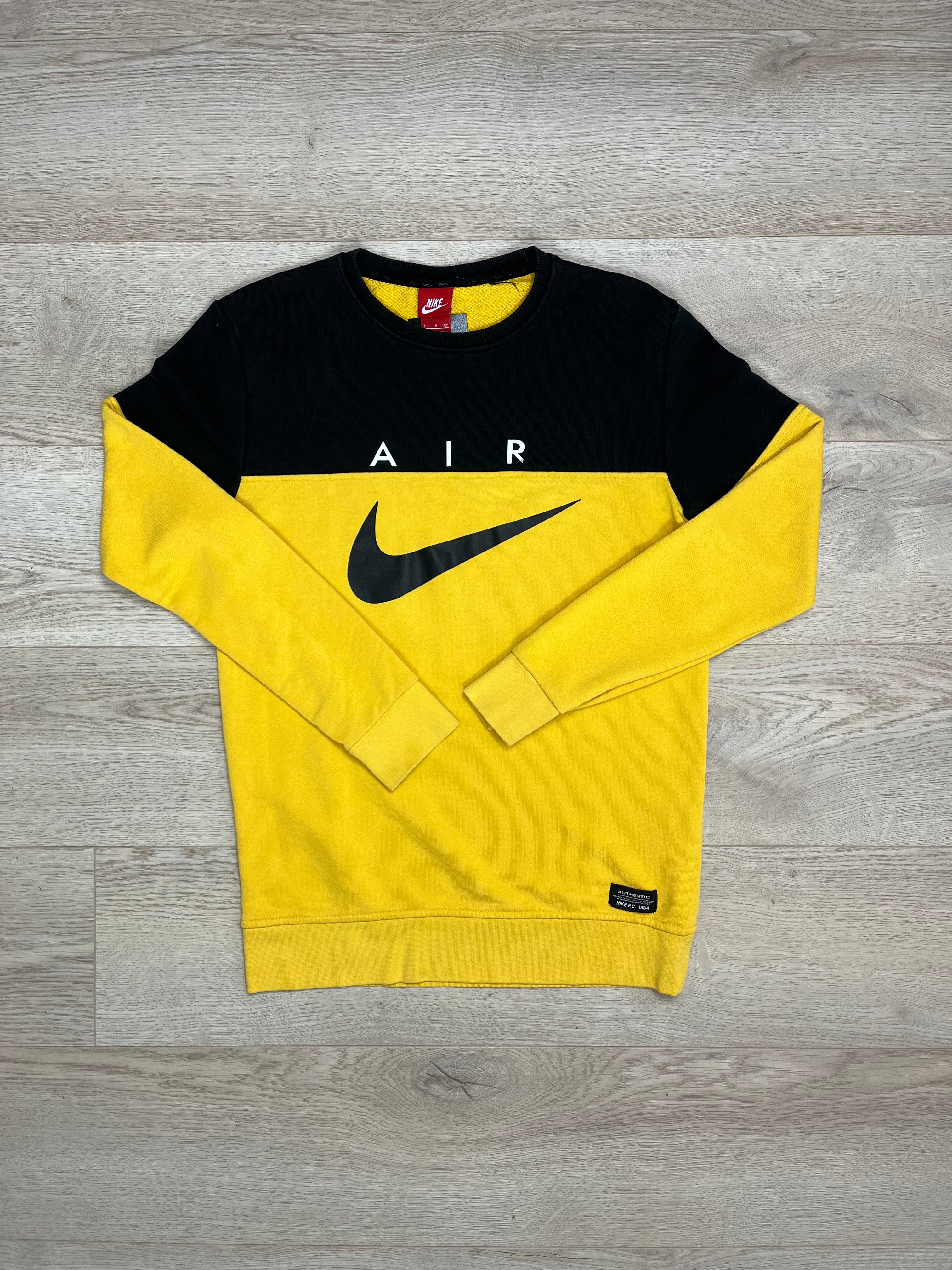 Vintage Nike air yellow and black sweater 