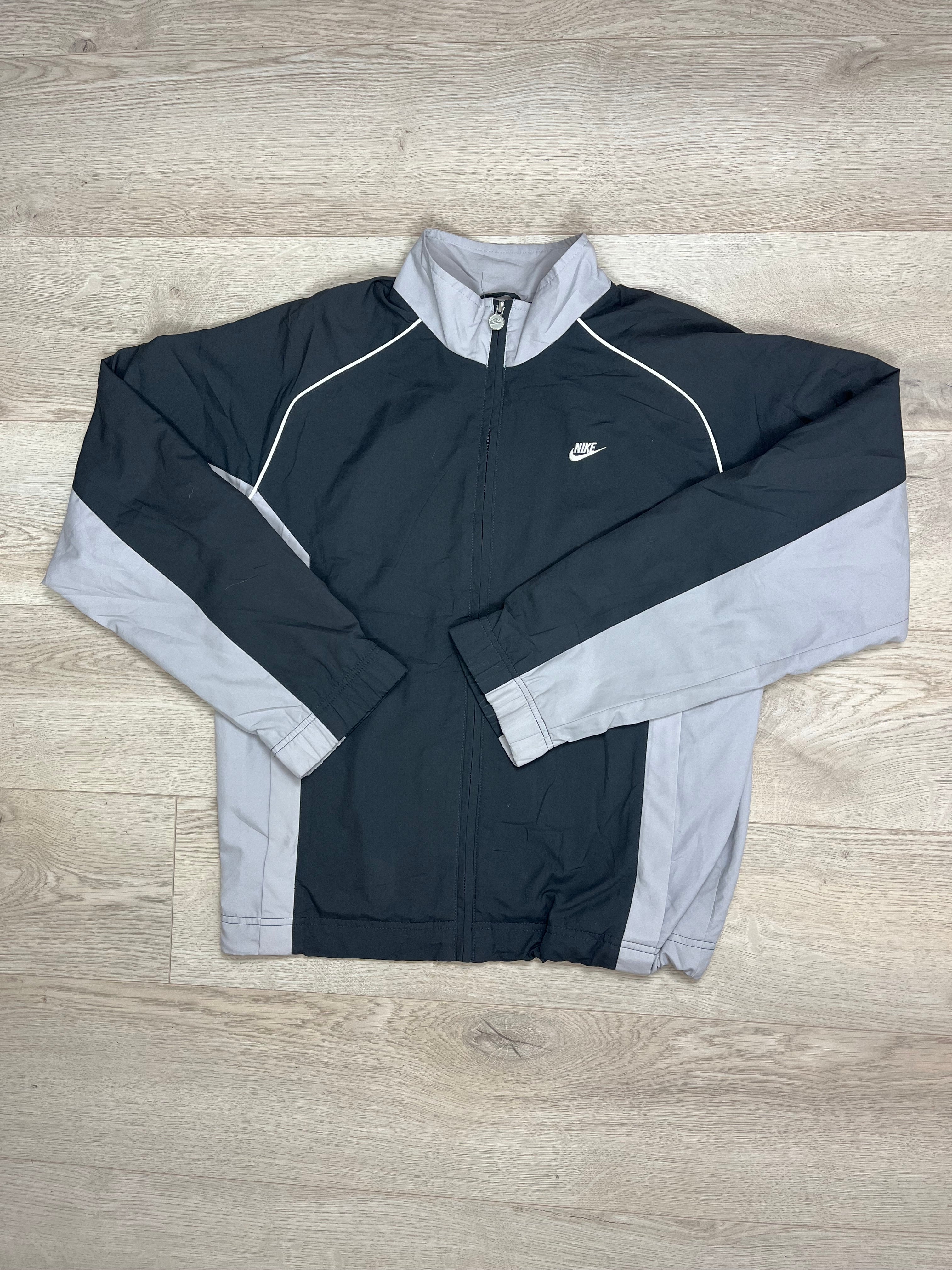 Vintage sports jacket nike