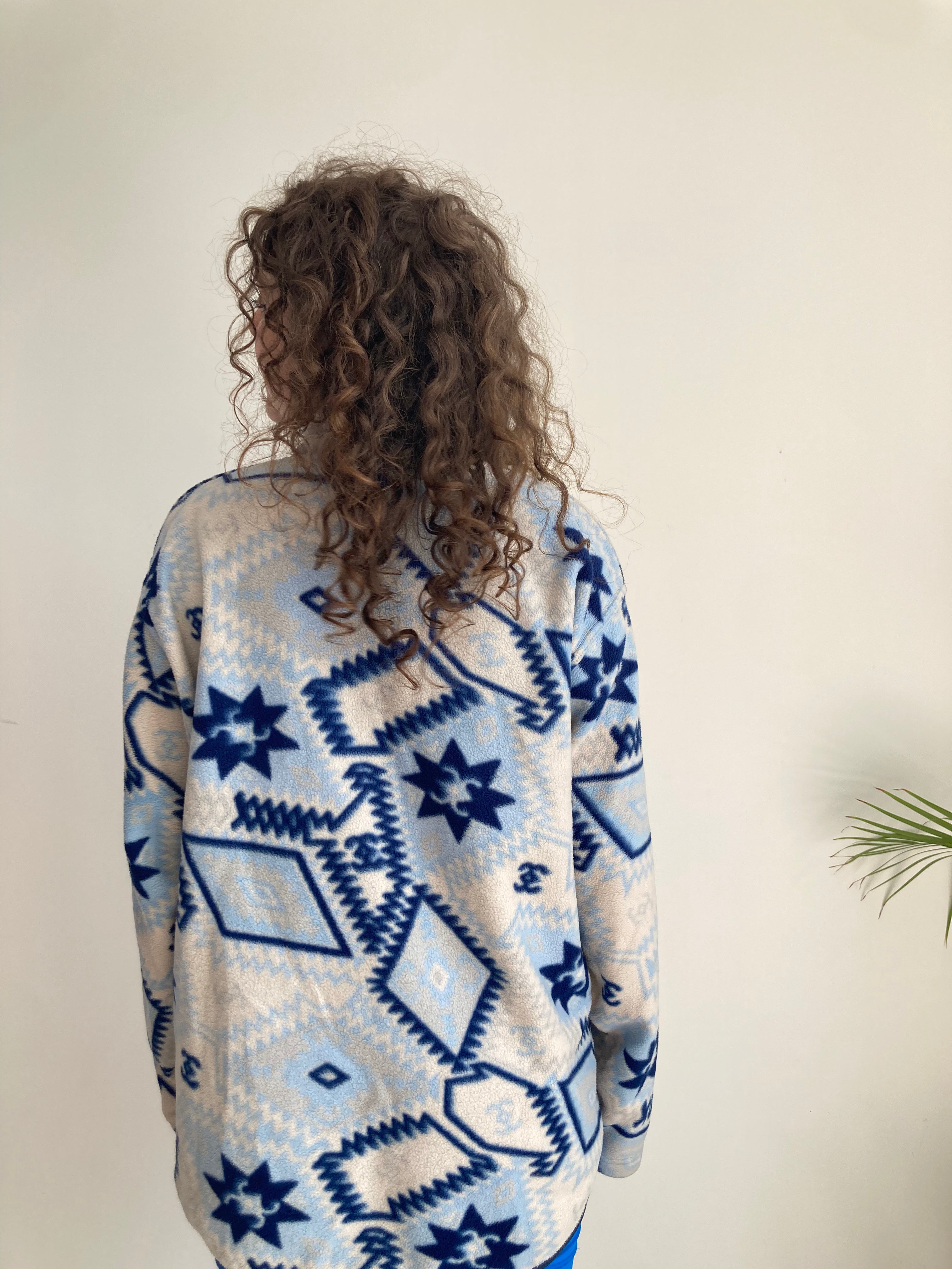 vintage cream blue diamond fleece